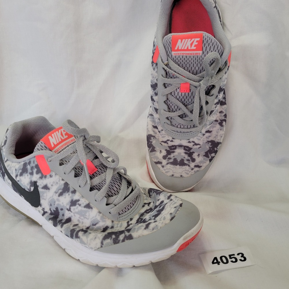 Nike Flex Experience RN 6 Women's Running Shoes Gray Camo Pink Size 9 Women's